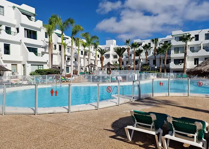 Azul Vista Mar With Pool Apartament Puerto del Carmen (Lanzarote)